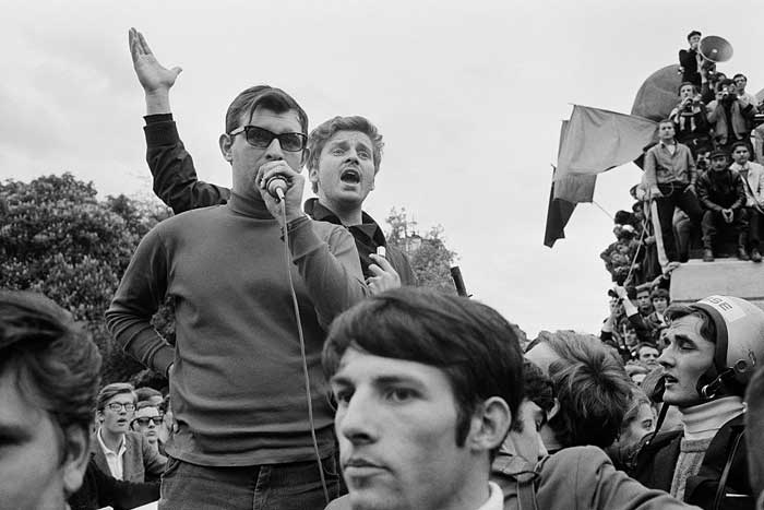 دانشجویان معترض در پاریس- می 68